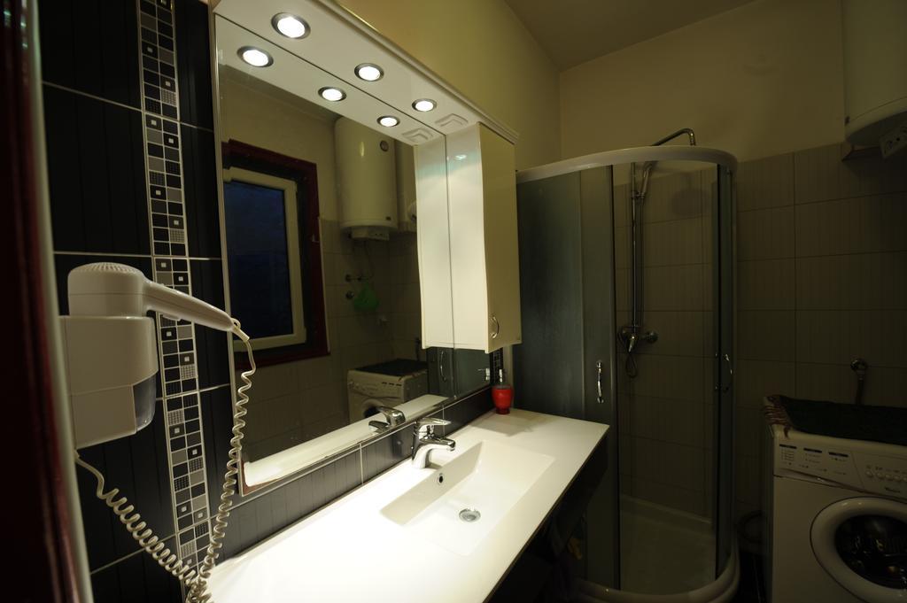 99 Muses Apartments Dordegol エクステリア 写真